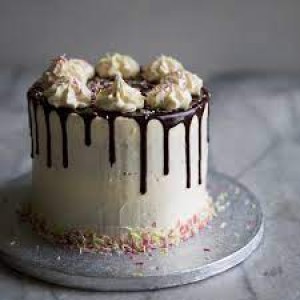 BAKERY PNP ASST FANCY BIRTHDAY CAKE SPON